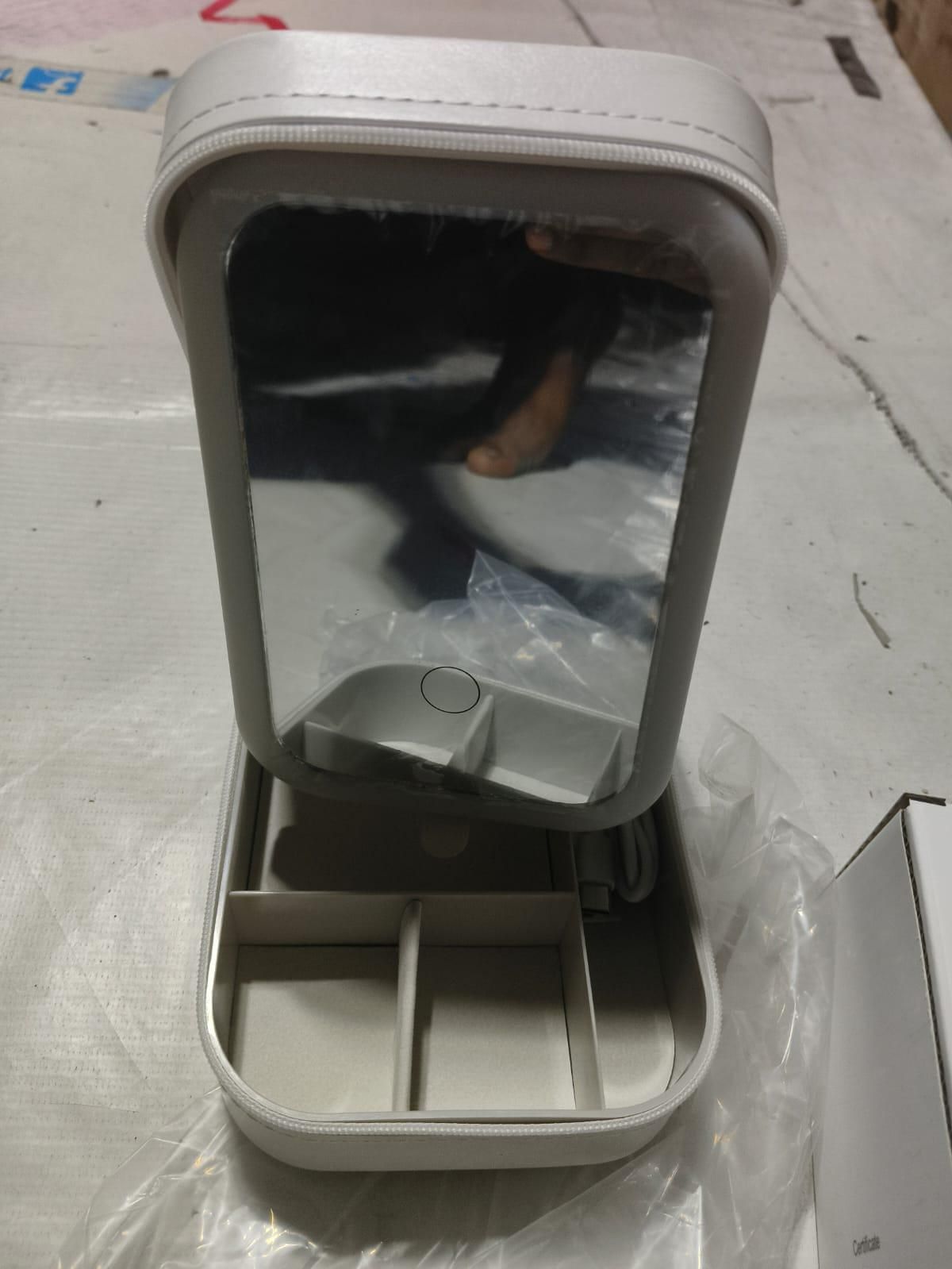 Portable Jewelry Case with LED Mirror